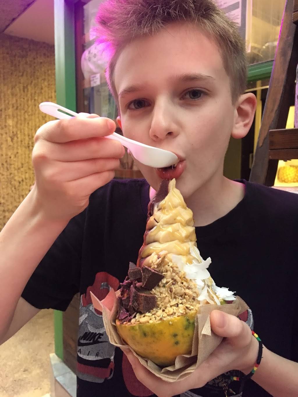 Banan Waikiki Beach Shack | restaurant | 2301 Kalakaua Ave, Honolulu, HI 96815, USA | 8082001640 OR +1 808-200-1640