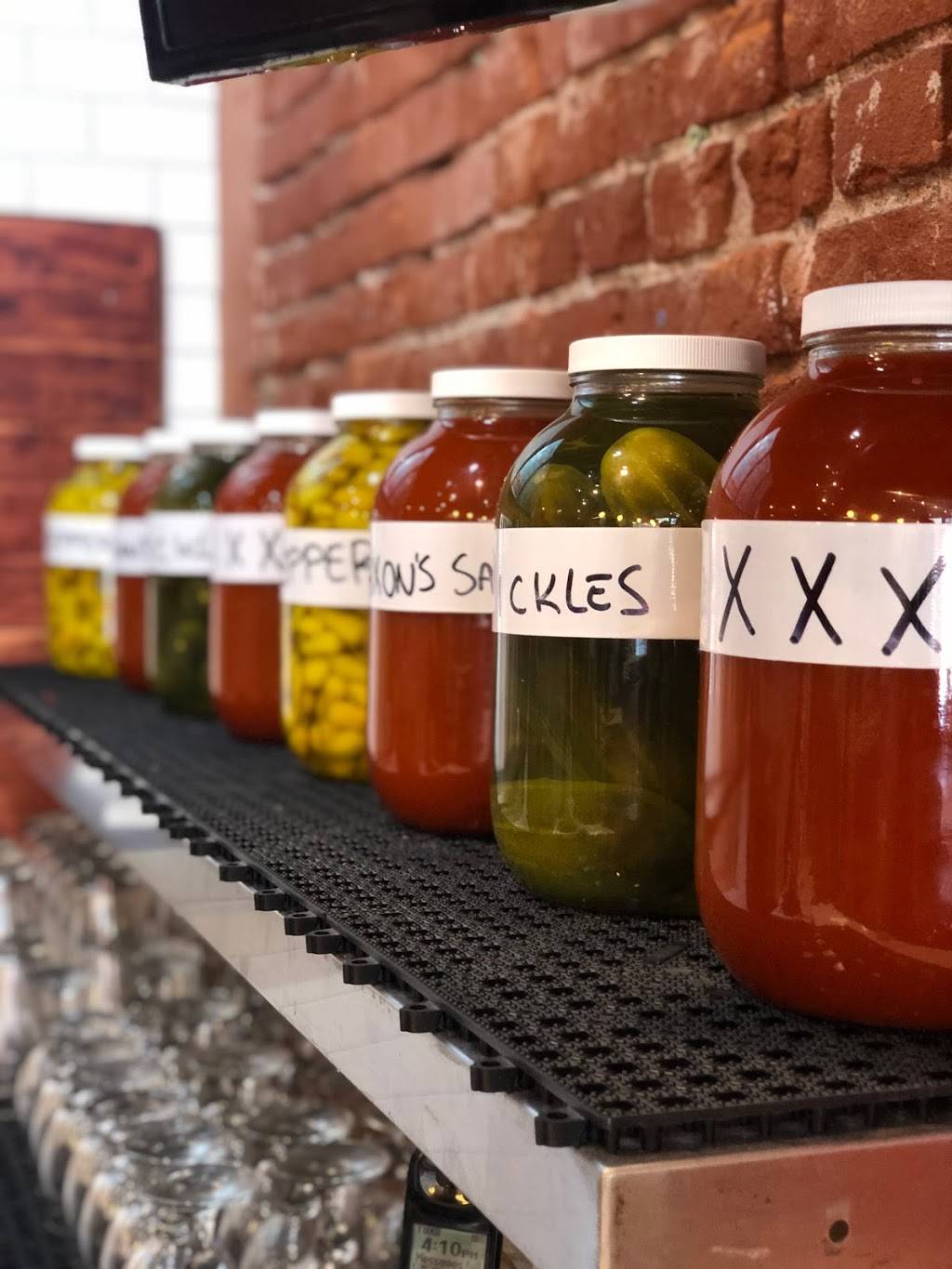 Jaxons Chix Tenders | restaurant | 149 N Glassell St, Orange, CA 92866, USA | 7146028220 OR +1 714-602-8220