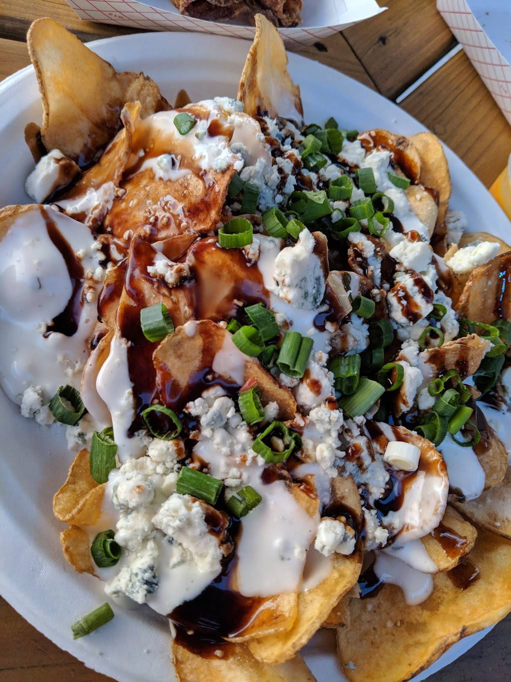 Low Key Tiki | restaurant | 3135 Stringfellow Rd, St James City, FL 33956, USA | 2392828454 OR +1 239-282-8454