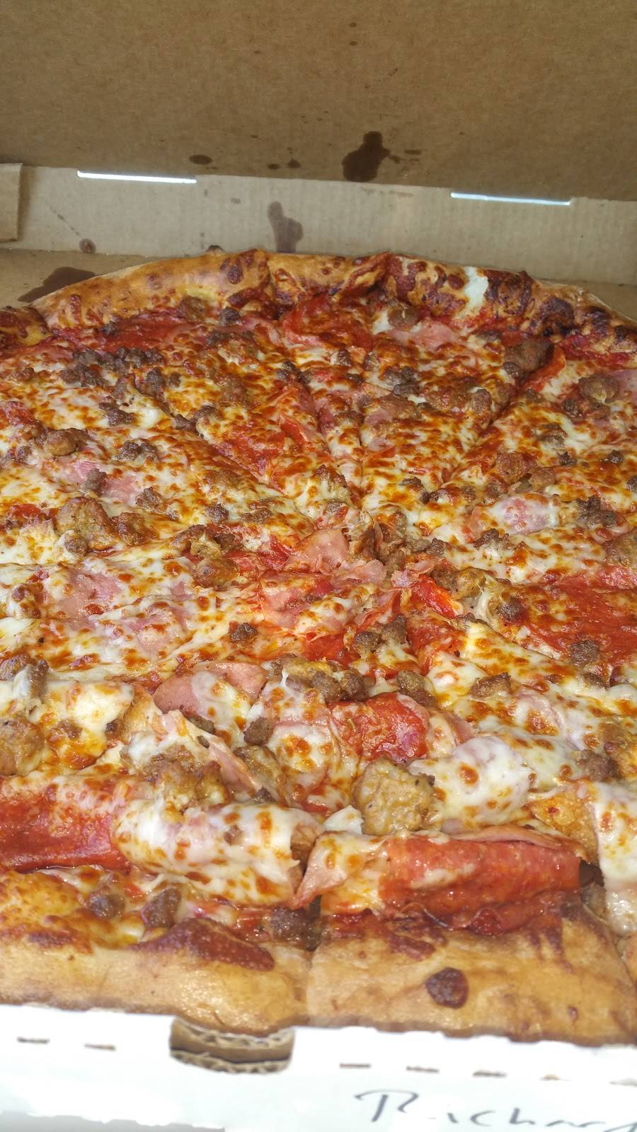 Big Lous Pizza | restaurant | 2048 S WW White Rd, San Antonio, TX 78222, USA | 2103370707 OR +1 210-337-0707