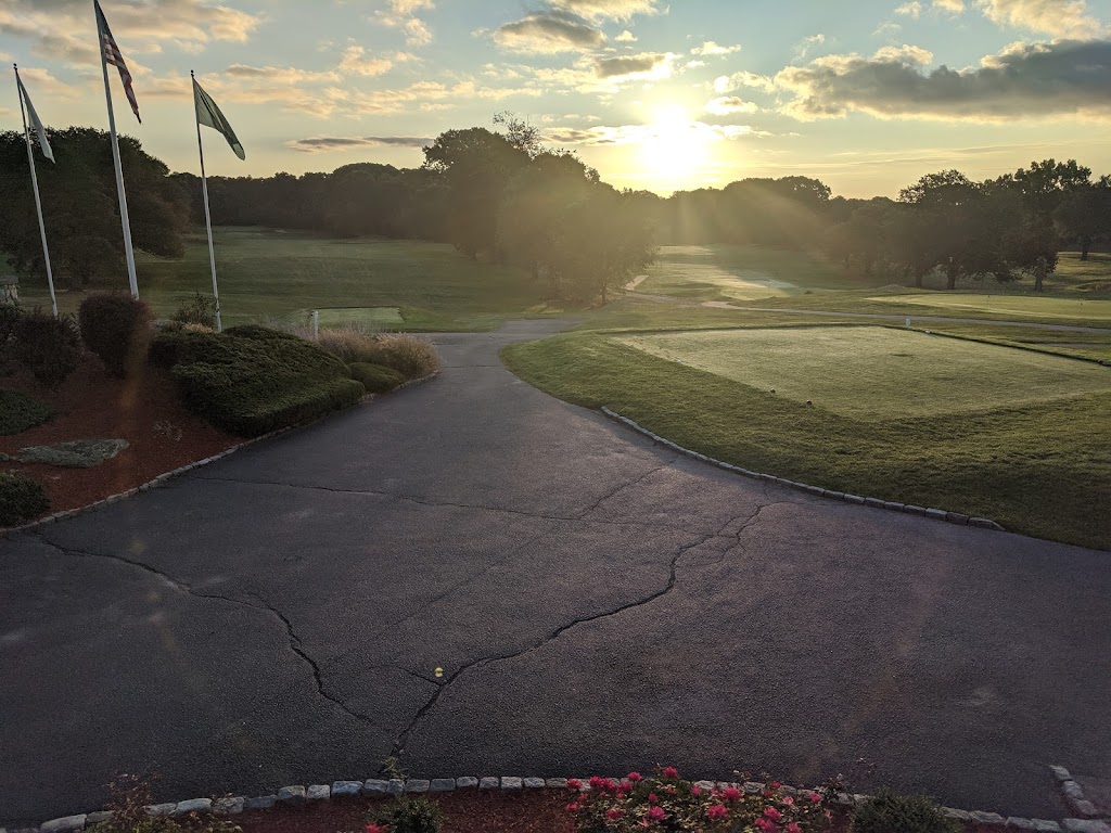 Valley Country Club | restaurant | 251 New London Ave, Warwick, RI 02886, USA | 4018211115 OR +1 401-821-1115