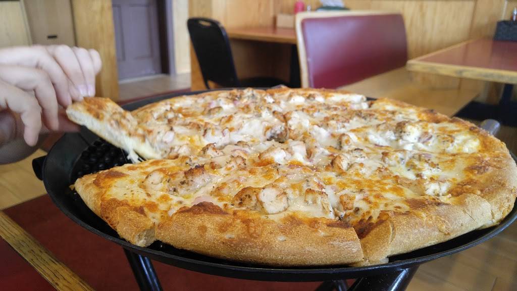 Sofias Pizza & Roast Beef | meal takeaway | 125 Maple St, Cornish, ME 04020, USA | 2076254500 OR +1 207-625-4500