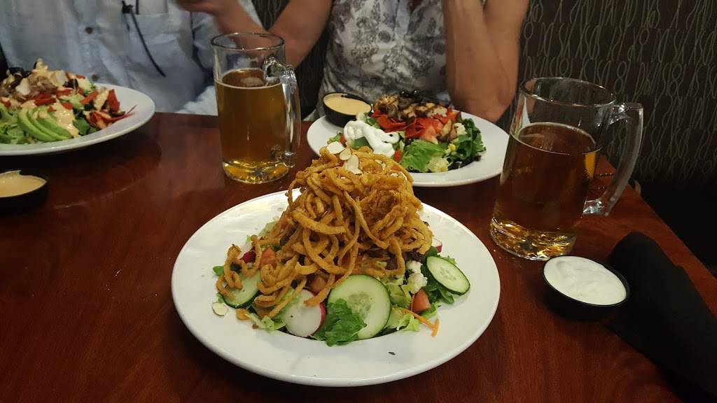 Petes Restaurant & BrewHouse | restaurant | 881 Lifestyle St, Manteca, CA 95337, USA | 2098254200 OR +1 209-825-4200