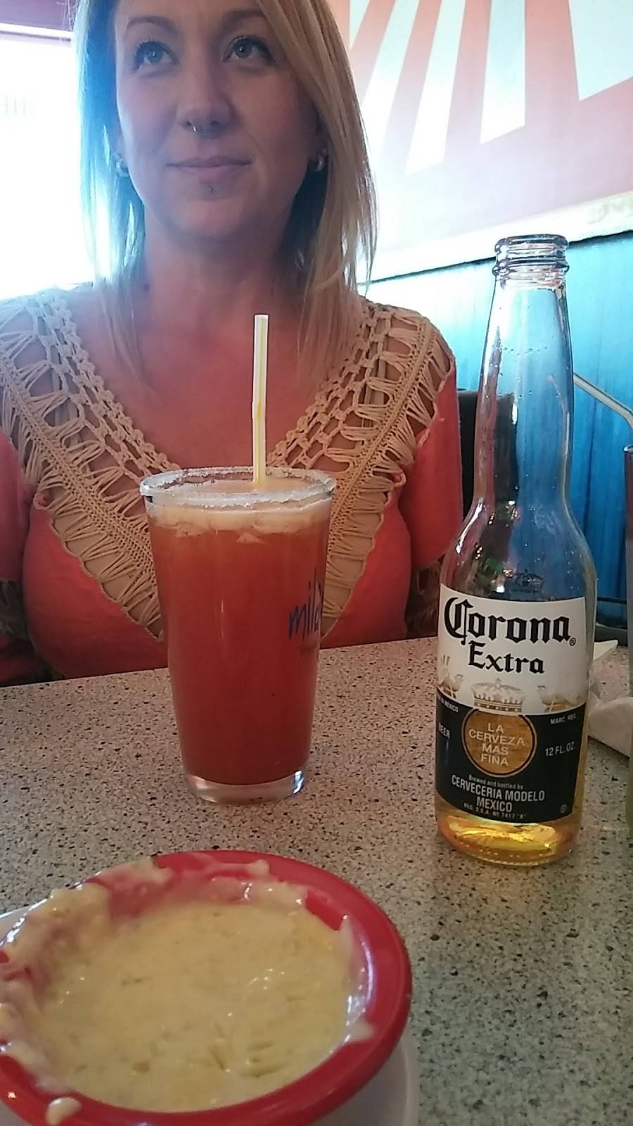 Chile Frito | restaurant | 4022 River Oaks Dr, Myrtle Beach, SC 29579, USA | 8437425449 OR +1 843-742-5449