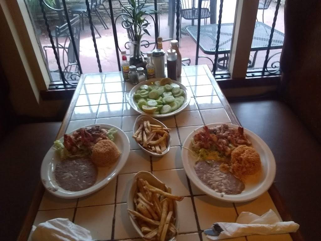 La Hacienda Restaurant and Cafe | restaurant | 1377 Laurel St, San Carlos, CA 94070, USA | 6505919711 OR +1 650-591-9711