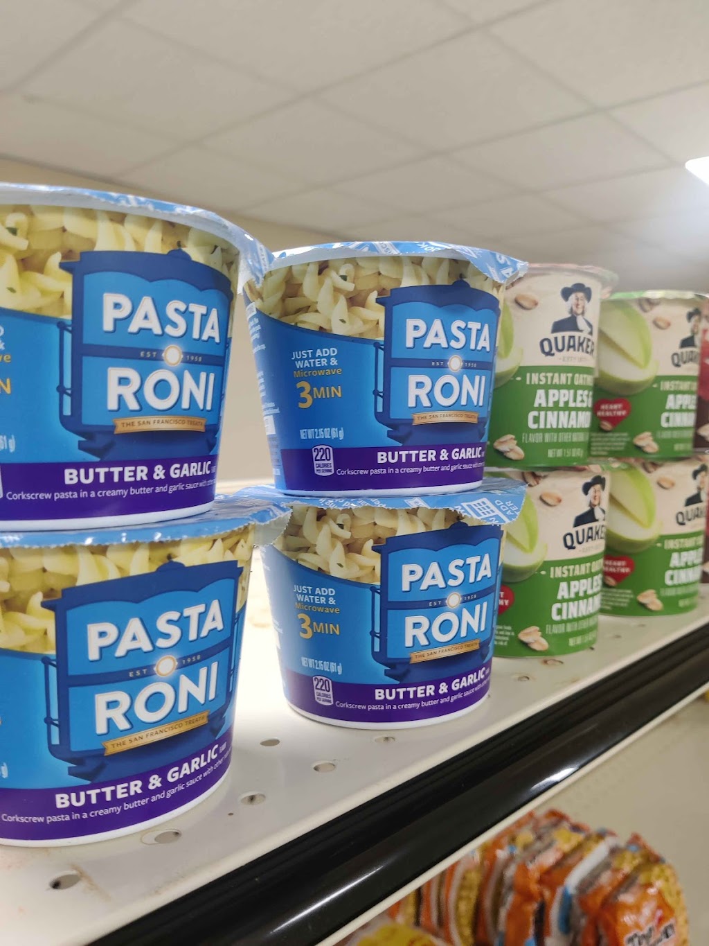 Raawis General Stores | restaurant | 519 E Main St, Carbondale, IL 62901, USA | 6183534086 OR +1 618-353-4086