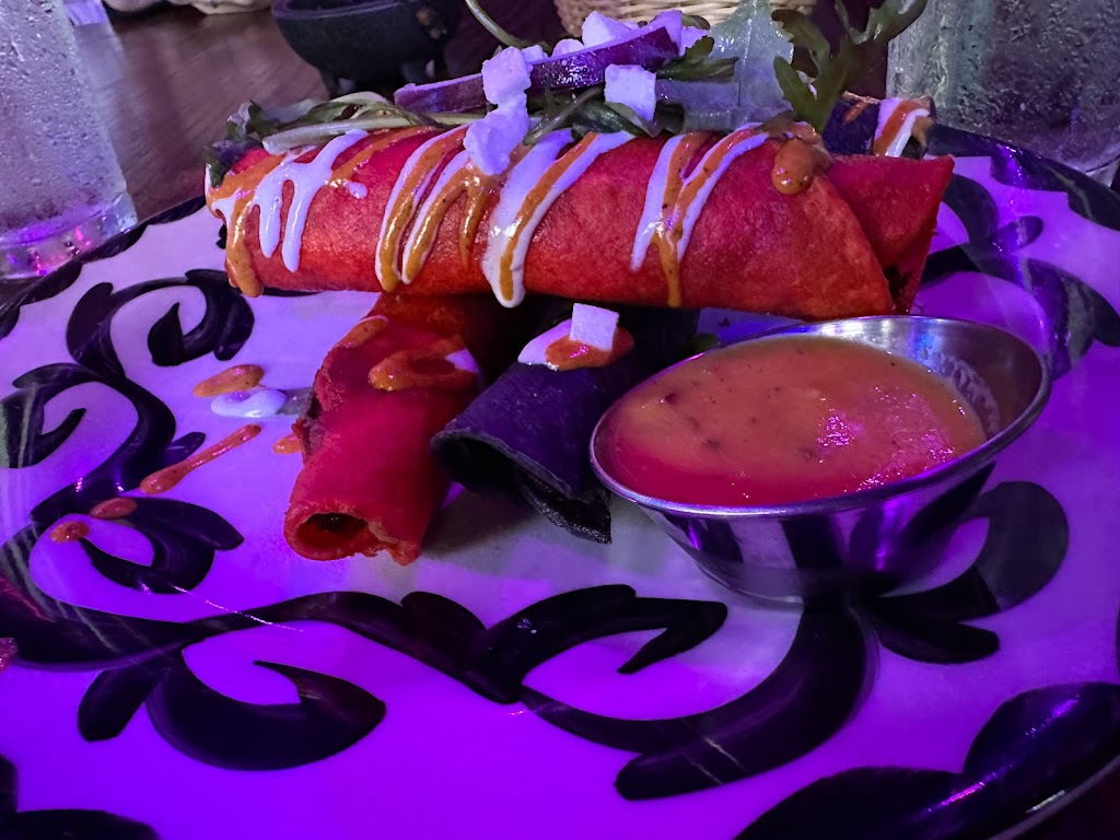 Kalaveras | restaurant | 167 S Main St, Orange, CA 92868, USA | 7143633581 OR +1 714-363-3581