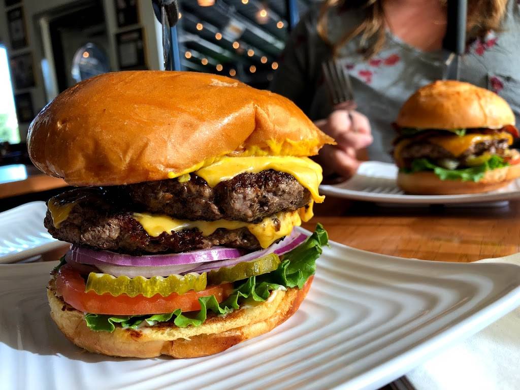 Liberty Burger Richardson | restaurant | 3617 Shire Blvd, Richardson, TX 75082, USA | 4698637111 OR +1 469-863-7111