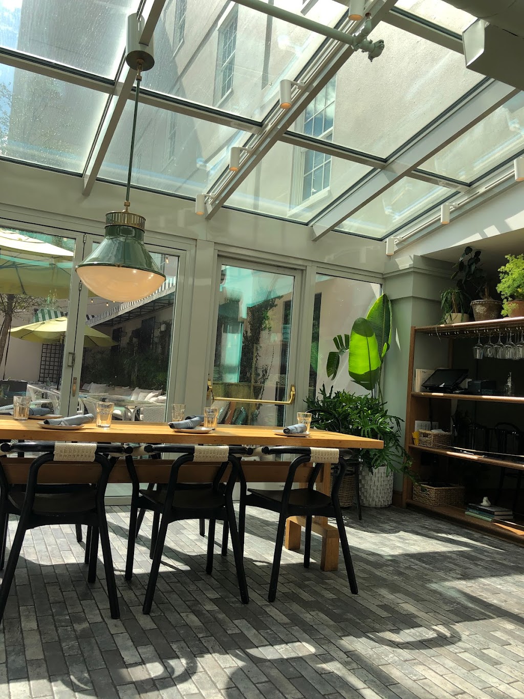 Frannie & The Fox | restaurant | 181 Church St, Charleston, SC 29401, USA | 8435772644 OR +1 843-577-2644