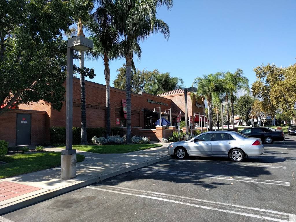 Applebees Grill + Bar | restaurant | 10709 E Foothill Blvd, Rancho Cucamonga, CA 91730, USA | 9099803633 OR +1 909-980-3633