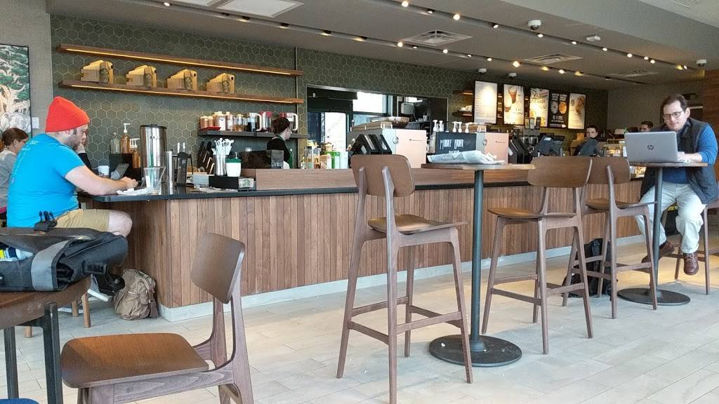 Starbucks | cafe | 1080 Forest Ave, Portland, ME 04103, USA | 2078781210 OR +1 207-878-1210