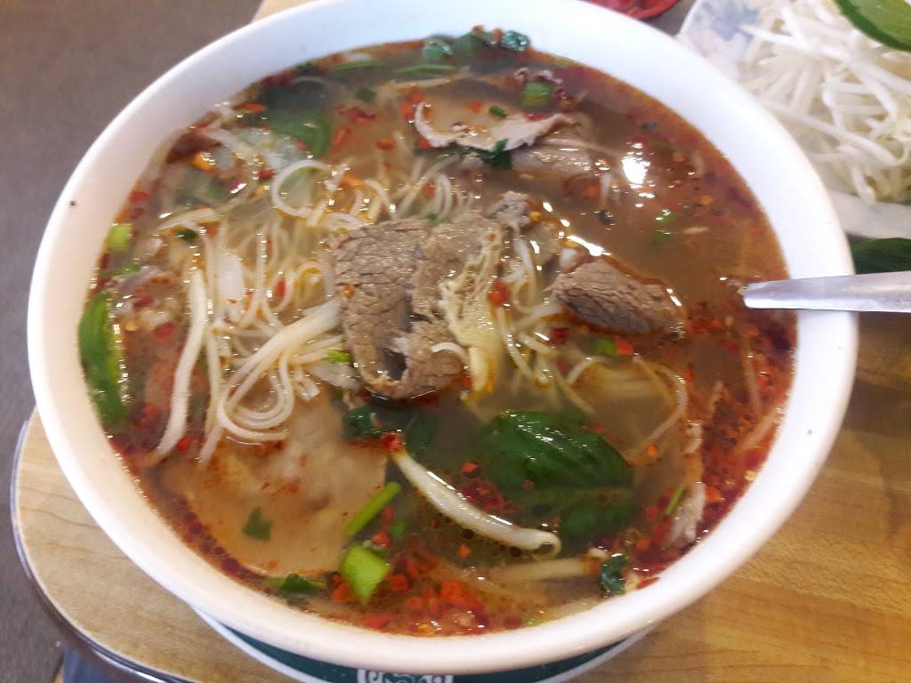 Phở DaLat Restaurant | restaurant | 10232 NE Sandy Blvd, Portland, OR 97220, USA | 5032521536 OR +1 503-252-1536