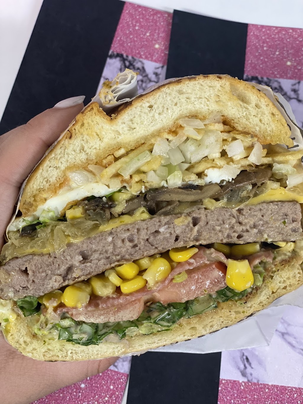 Burger Trap Miami | restaurant | 13700 SW 56th St, Miami, FL 33175, USA | 7869308003 OR +1 786-930-8003