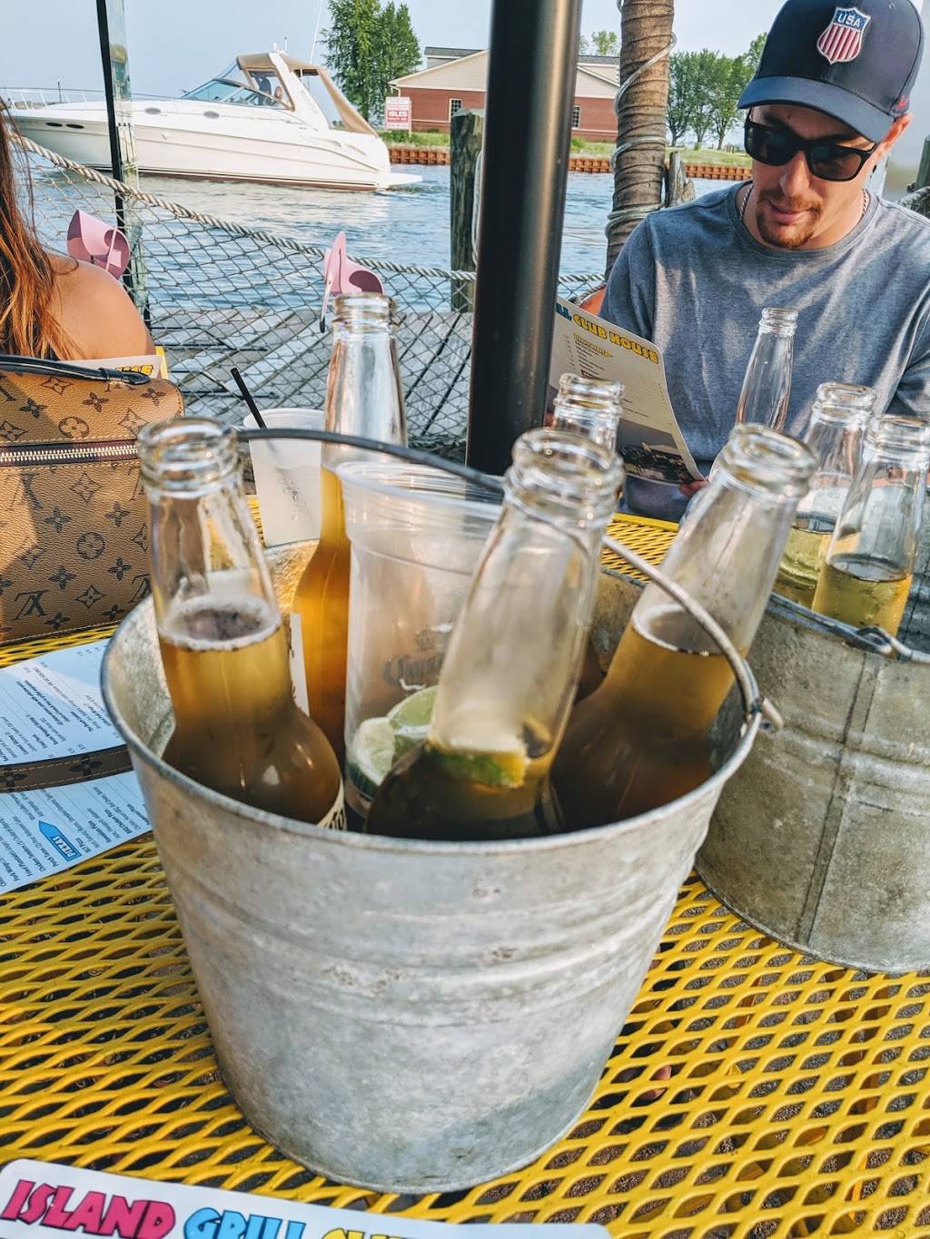 Island Grill | restaurant | 8709 Dixie Hwy, Ira Township, MI 48023, USA | 5867251800 OR +1 586-725-1800