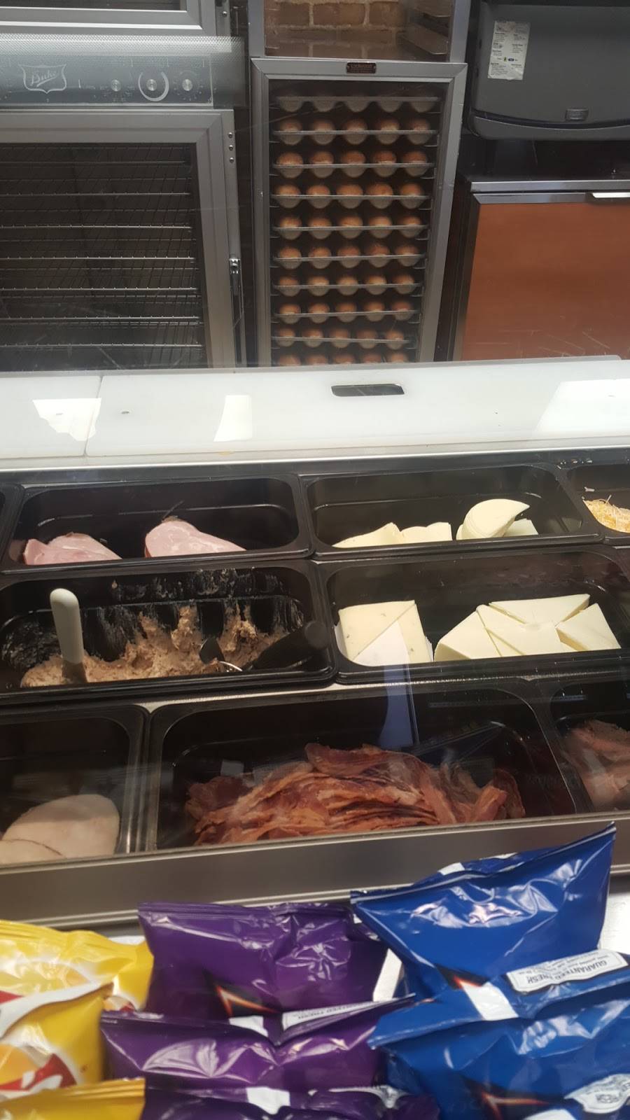 Subway | meal takeaway | 1313 Tilghman St, Allentown, PA 18102, USA | 6104345649 OR +1 610-434-5649