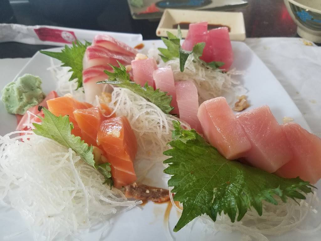 Sakura Teppanyaki and Sushi | restaurant | 2198 Broadway, Redwood City, CA 94063, USA | 6503680800 OR +1 650-368-0800