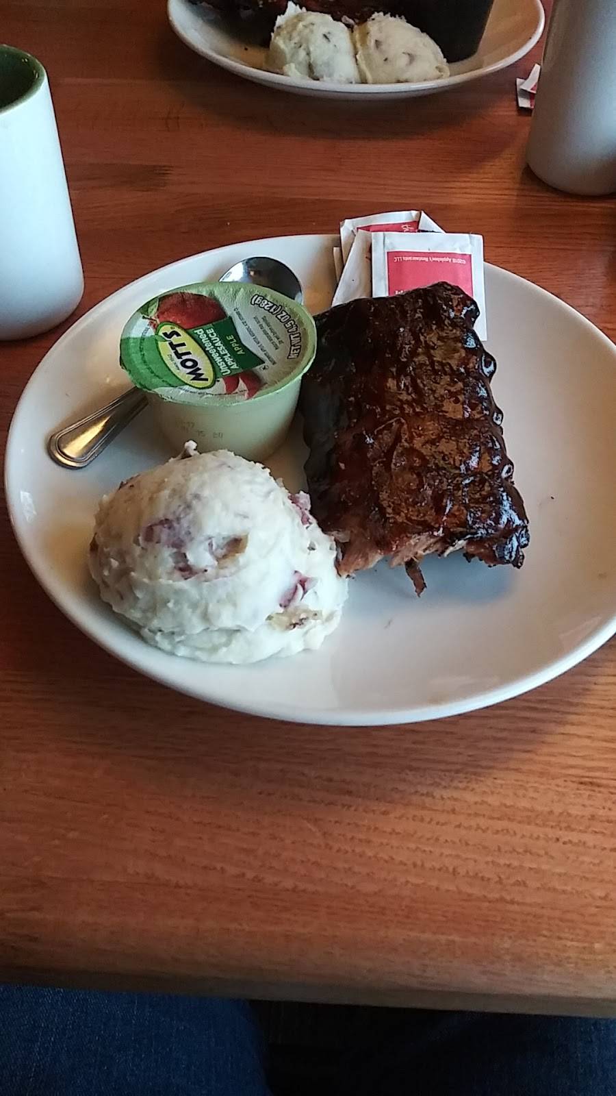 Applebees Grill + Bar | restaurant | 904 Great E Plaza, Niles, OH 44446, USA | 3305440780 OR +1 330-544-0780