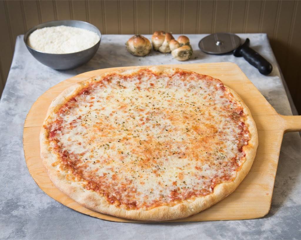 Italian Style Pizza & Pasta | restaurant | 1940 Delmar Dr, Folcroft, PA 19032, USA | 6105865555 OR +1 610-586-5555