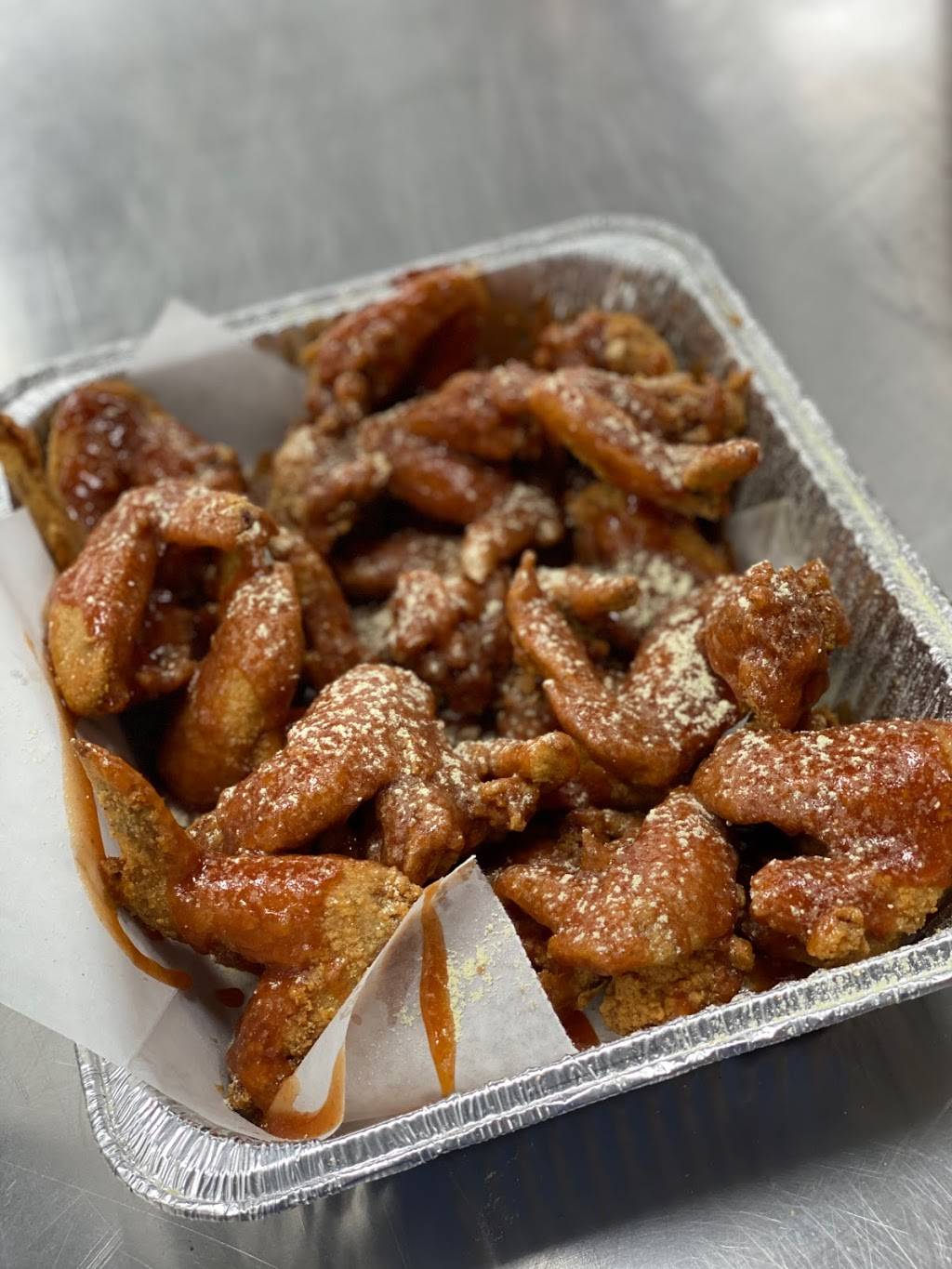 Big Sharks Fish & Chicken | restaurant | 1154 E Prairie Ave, Decatur, IL 62521, USA | 2177750707 OR +1 217-775-0707