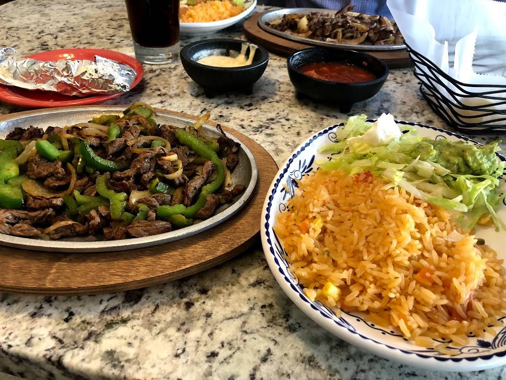 Campestre Mexican Bar and Grill | restaurant | 910 Beaumont Centre Pkwy, Lexington, KY 40513, USA | 8593687779 OR +1 859-368-7779