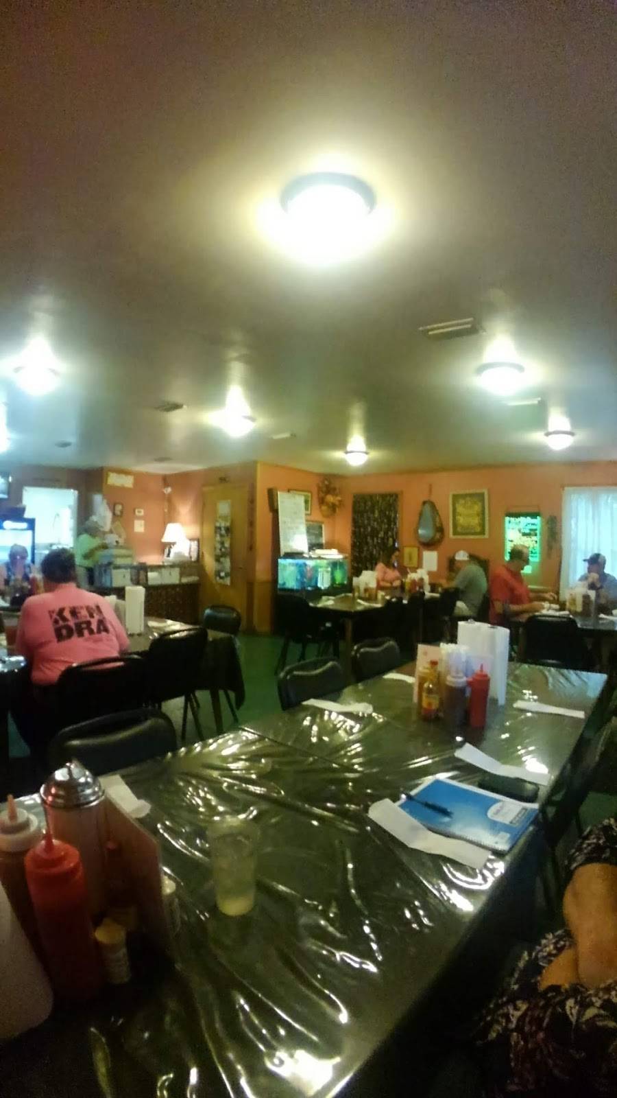 Hooterville Diner | restaurant | 25801 US-82, Waynesville, GA 31566, USA | 9127786500 OR +1 912-778-6500