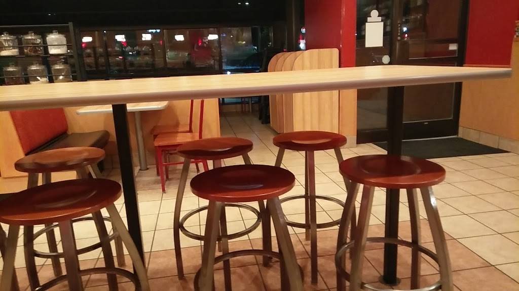 Popeyes Louisiana Kitchen | restaurant | 3699 New Bern Ave, Raleigh, NC 27610, USA | 9198037777 OR +1 919-803-7777