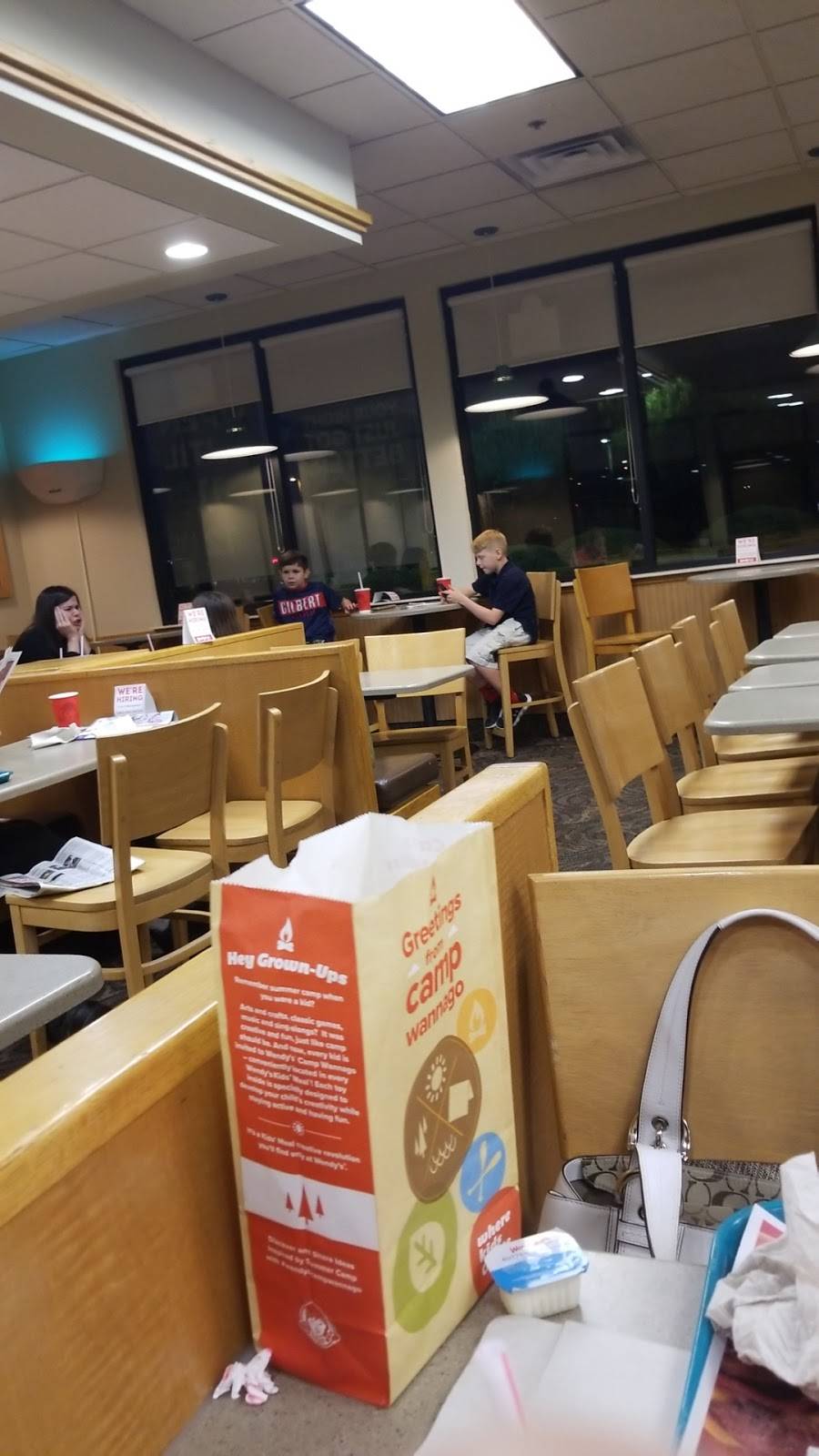 Wendys | restaurant | 875 S Val Vista Dr, Gilbert, AZ 85296, USA | 4806337994 OR +1 480-633-7994