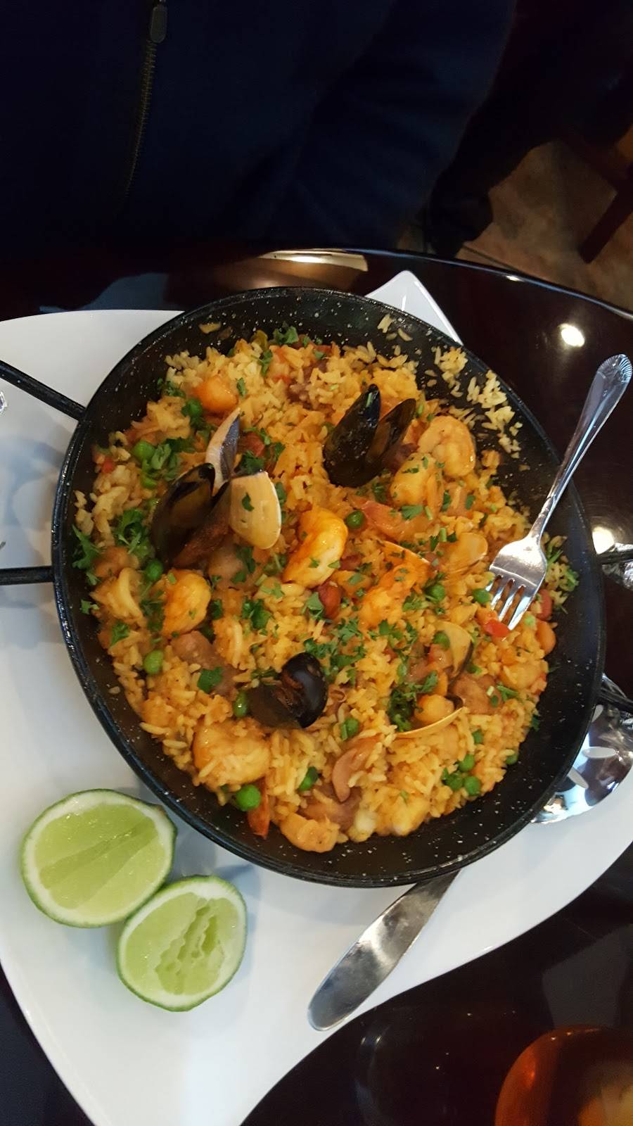 Don Quijote Tapas Bar & Grill | restaurant | 4695 Dressler Rd NW, Canton, OH 44718, USA | 2342140915 OR +1 234-214-0915