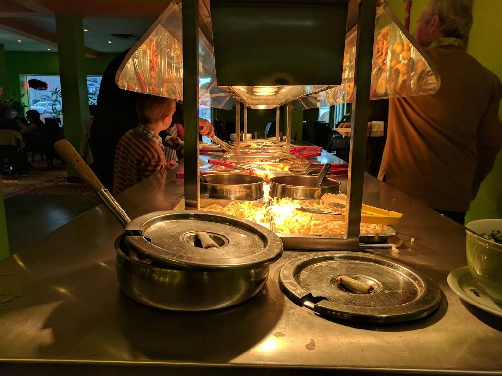 Lin City | restaurant | 255 Rue Papineau, Papineauville, QC J0V 1R0, Canada | 8194276226 OR +1 819-427-6226