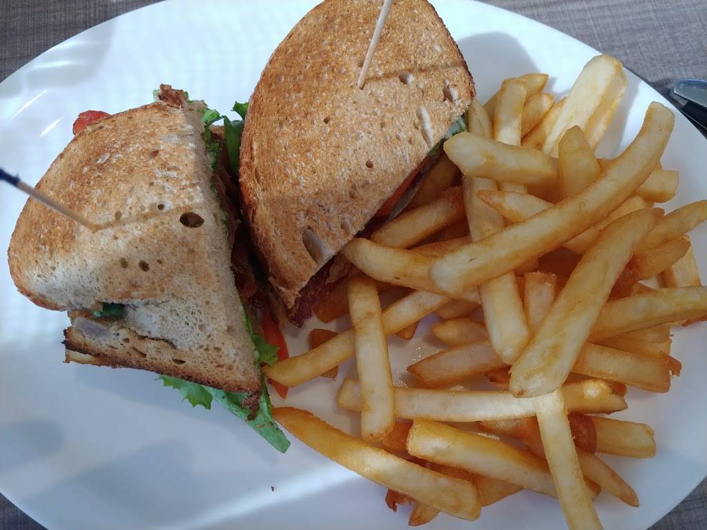 Fruitland Breakfast | restaurant | 621 Barton Street, in the Fruitland Crossings Plaza, Stoney Creek, ON L8E 5R8, Canada | 9056436400 OR +1 905-643-6400