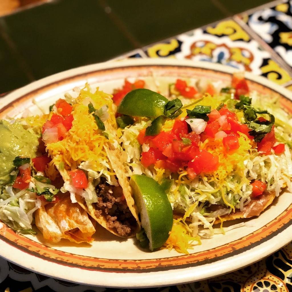 Rosas Café & Tortilla Factory | restaurant | 3450 Sycamore School Rd, Fort Worth, TX 76133, USA | 8174233047 OR +1 817-423-3047