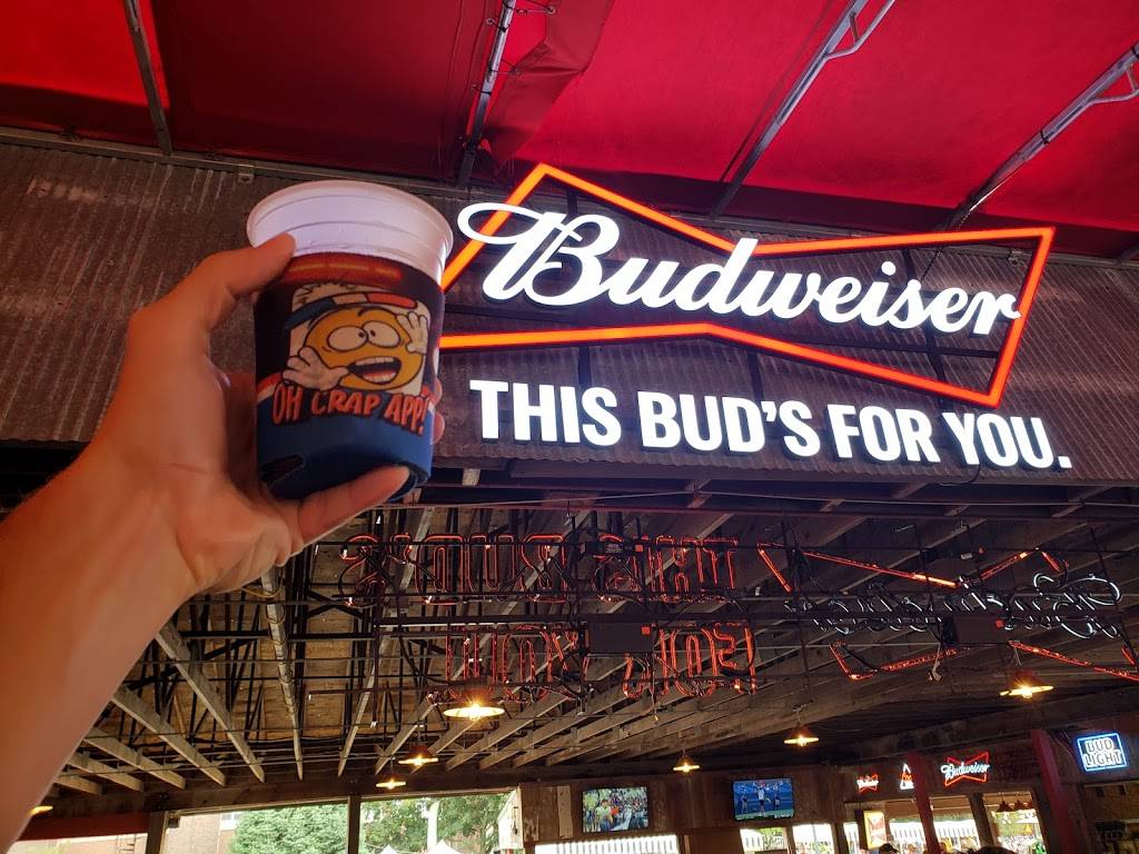 Bud Tent | restaurant | 3000 E Grand Ave, Des Moines, IA 50317, USA | 5152081320 OR +1 515-208-1320