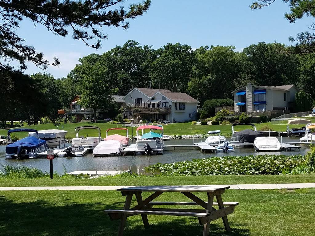 The LOFS Clubhouse | restaurant | LOFS Clubhouse, 1048 N Lakeshore Dr, Crown Point, IN 46307, USA | 2199882582 OR +1 219-988-2582