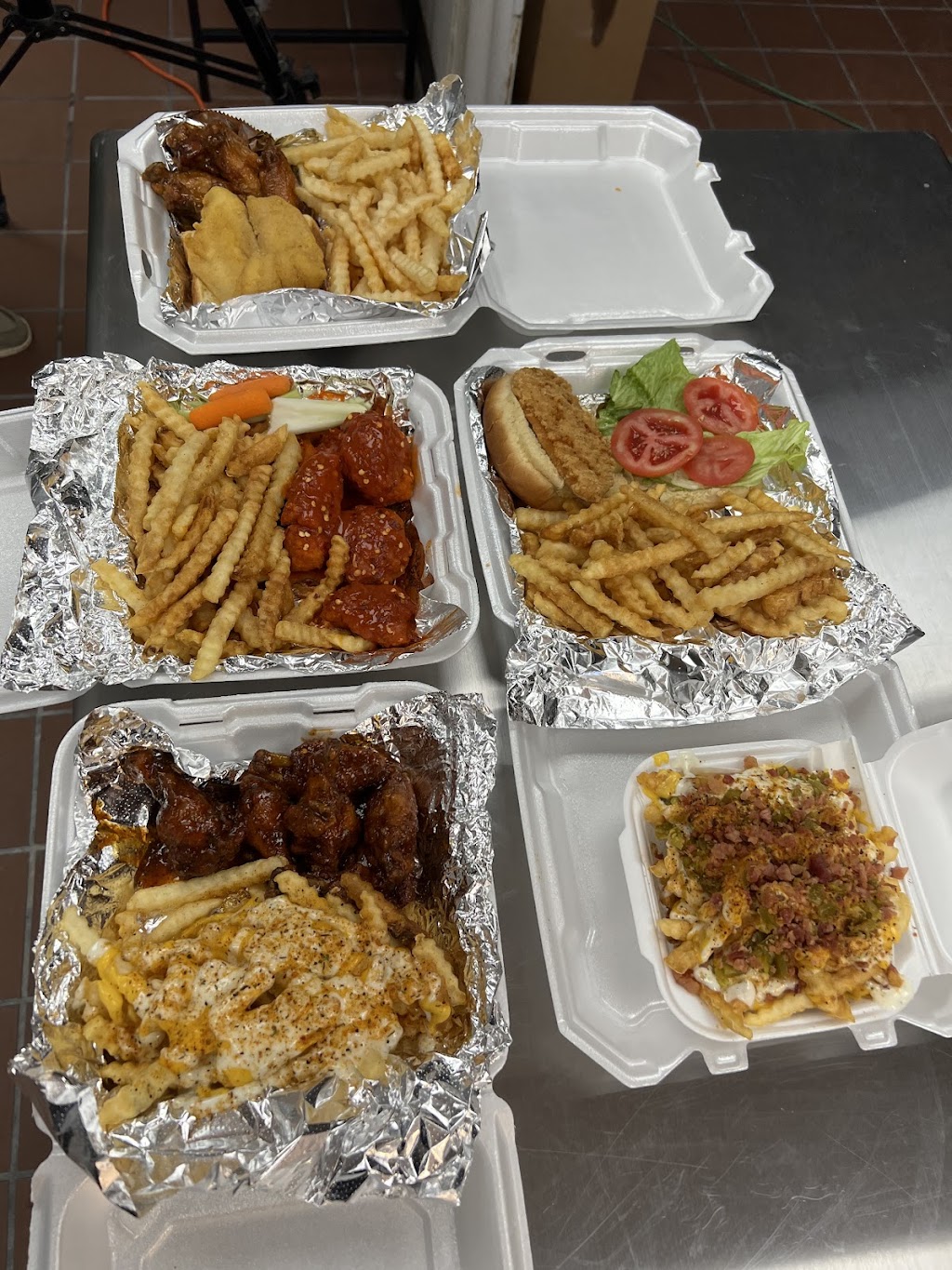 Tossin Tha Sauce Wings LLC | restaurant | 3094 Richmond Rd Suite 180, Lexington, KY 40509, USA | 8593093363 OR +1 859-309-3363