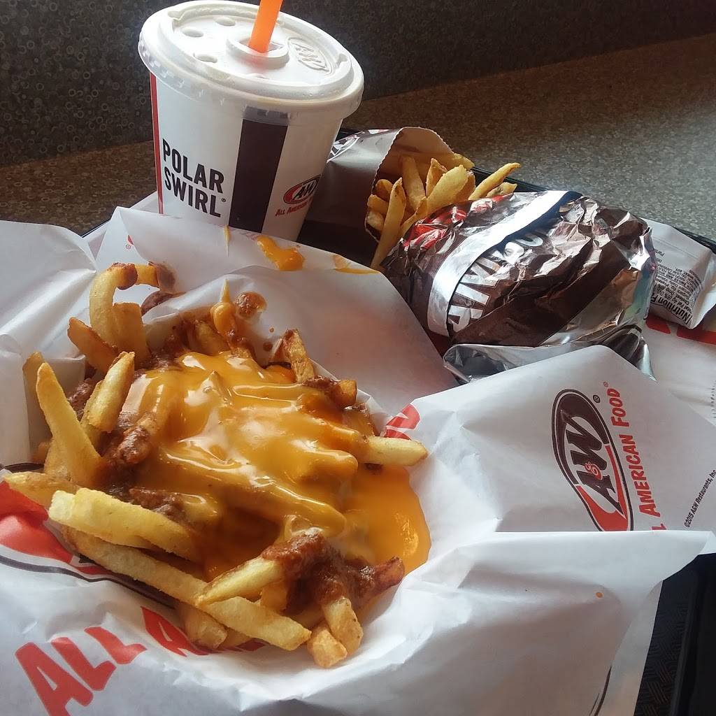 A&W Restaurant | restaurant | 210 Town Center Dr, Dearborn, MI 48126, USA | 3132711676 OR +1 313-271-1676