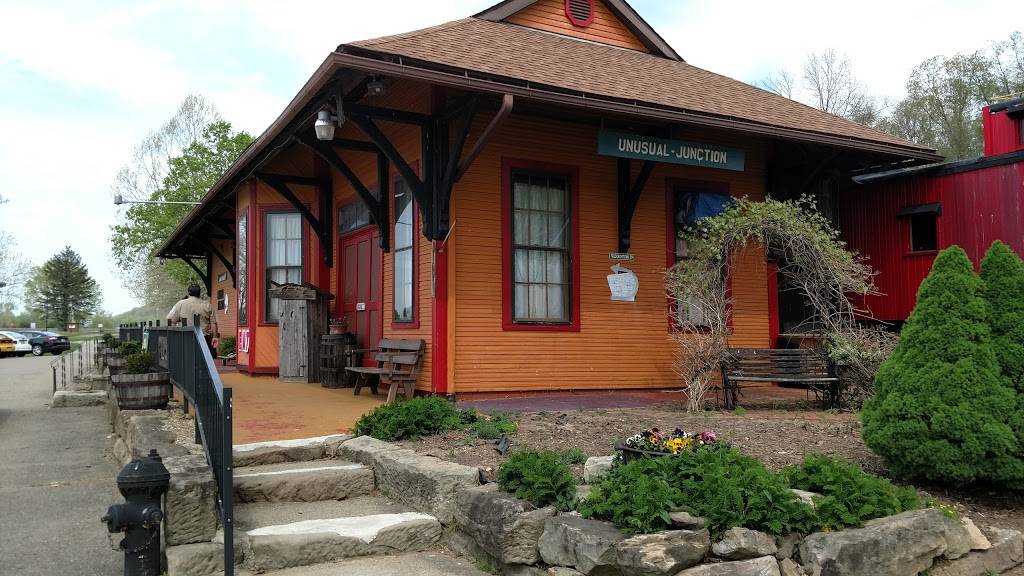 Lava Rock Grill ~ Unusual Junction Diner | restaurant | 56310 US-36, West Lafayette, OH 43845, USA | 7405459772 OR +1 740-545-9772