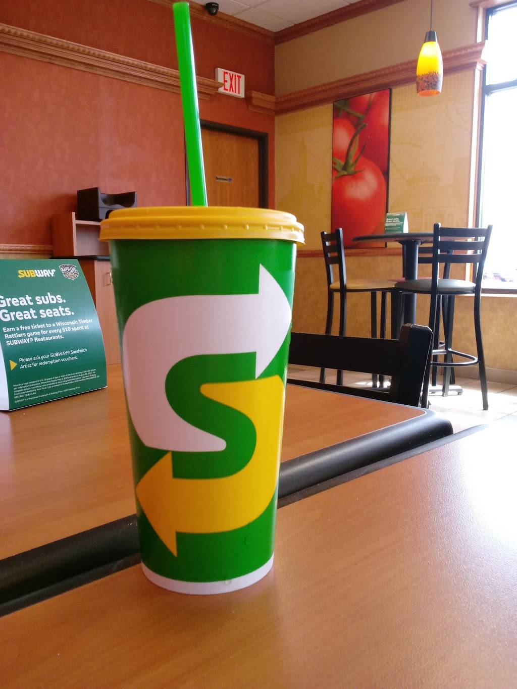 Subway Restaurants | restaurant | 1050 Midway Rd, Menasha, WI 54952, USA | 9207513999 OR +1 920-751-3999