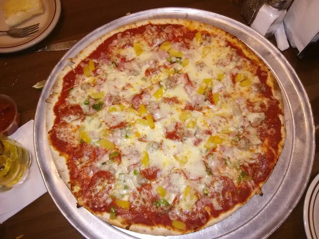 Bernie & Bettys Pizza | restaurant | 1101 S Spring St, Springfield, IL 62704, USA | 2175281821 OR +1 217-528-1821