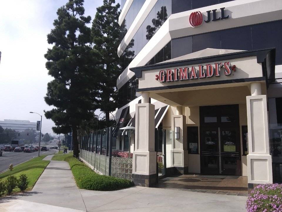 Grimaldis Pizzeria | restaurant | 2121 Rosecrans Ave #1399, El Segundo, CA 90245, USA | 3106487503 OR +1 310-648-7503