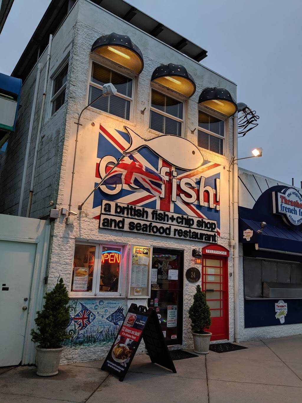 Go Fish! | restaurant | 24 Rehoboth Ave, Rehoboth Beach, DE 19971, USA | 3022261044 OR +1 302-226-1044