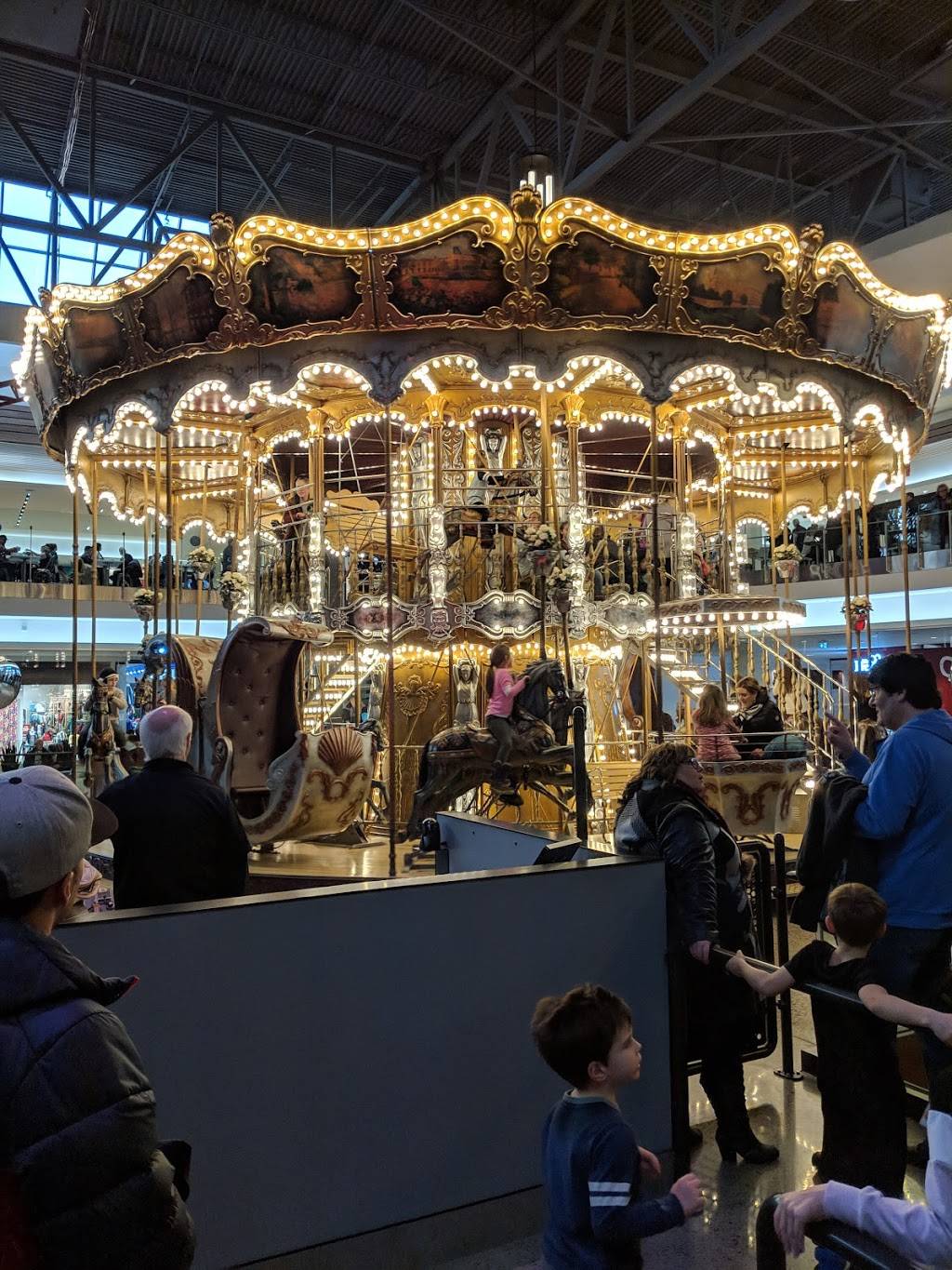 McDonalds | cafe | 5401 Boulevard des Galeries, Québec, QC G2K 1N4, Canada | 4186227351 OR +1 418-622-7351