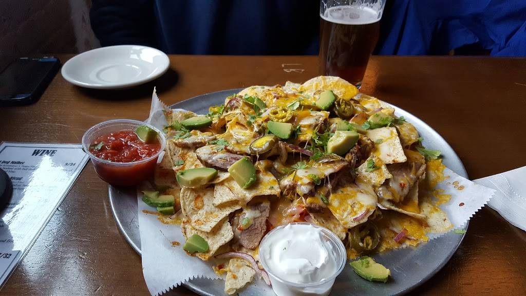 Old Dog Tavern | restaurant | 402 E Kalamazoo Ave, Kalamazoo, MI 49007, USA | 2693815677 OR +1 269-381-5677