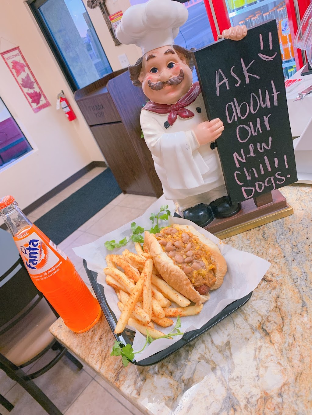 El Guero Hotdogs & Grill | restaurant | 3663 Bullhead Pkwy, Bullhead City, AZ 86442, USA | 9286052718 OR +1 928-605-2718