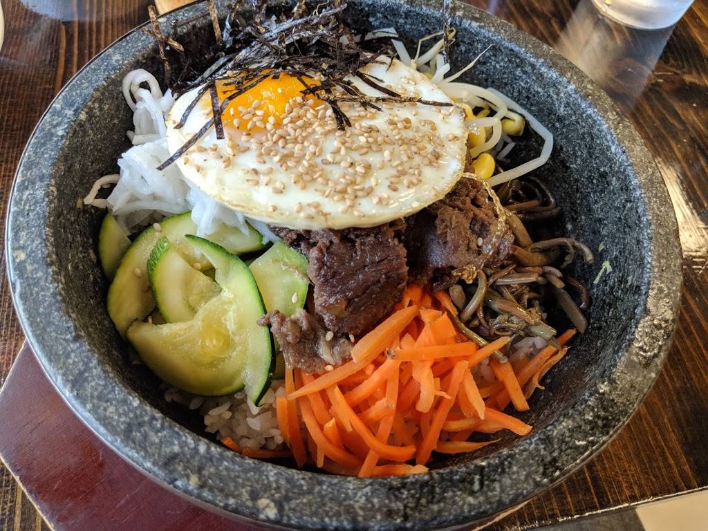 Sols on the Square | restaurant | 117 E Mifflin St, Madison, WI 53703, USA | 6082510116 OR +1 608-251-0116