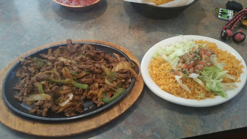 El Tapatio on Willow | restaurant | 190 S Willow Ave, Cookeville, TN 38501, USA | 9315204393 OR +1 931-520-4393