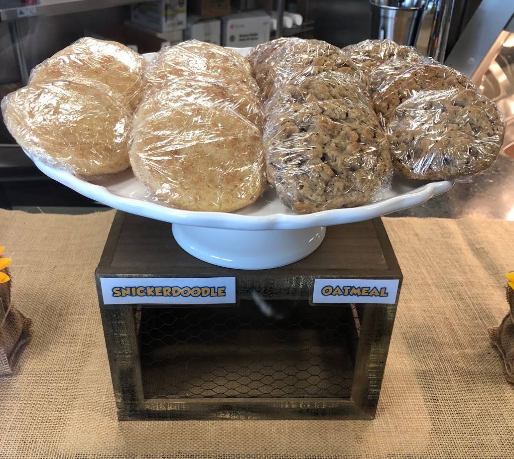 Wing Fling | restaurant | 48 Springstowne Center, Vallejo, CA 94591, USA | 7075549464 OR +1 707-554-9464