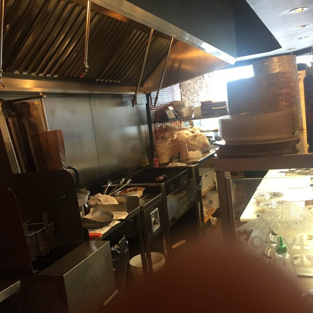 Souvlaki Hut Bloor West | restaurant | 2184 Bloor St W, Toronto, ON M6S 1N3, Canada | 4167668899 OR +1 416-766-8899