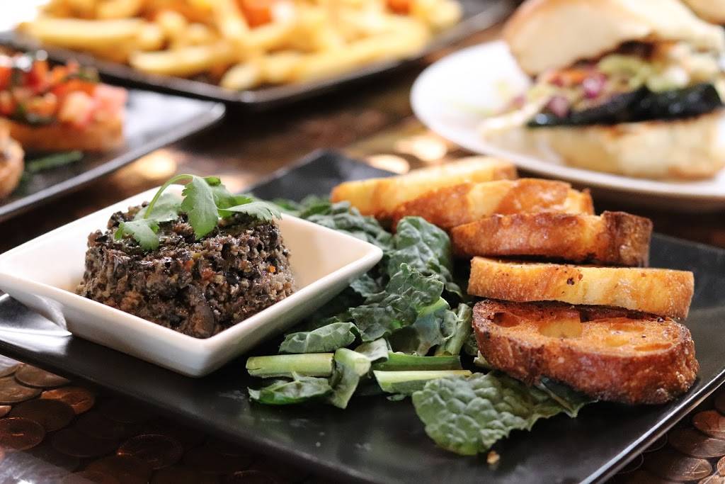 The Lincoln Pub & Grub | restaurant | 609 E Olive Ave Suite A, Fresno, CA 93728, USA | 5592302433 OR +1 559-230-2433