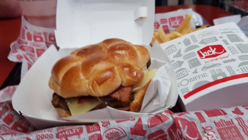 Jack in the Box | restaurant | 717 W San Marcos Blvd, San Marcos, CA 92078, USA | 7607442893 OR +1 760-744-2893