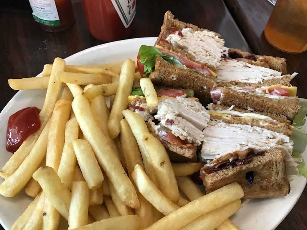 Red Fox Diner | cafe | 2041 NE 36th St, Lighthouse Point, FL 33064, USA | 9547837714 OR +1 954-783-7714